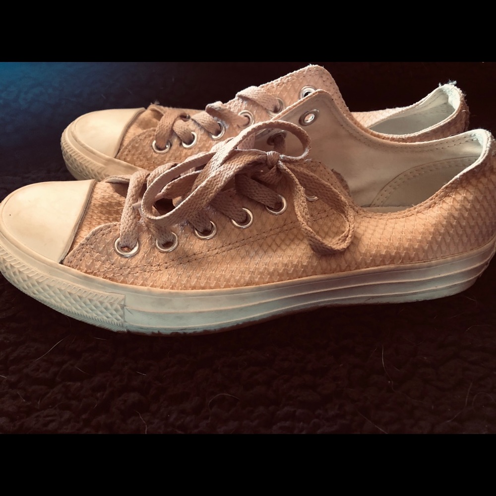 Pale pink Converse size 7